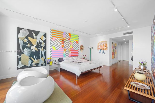 3201 NE 183 1104, Aventura, FL 33160