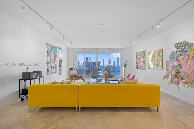 3201 NE 183 1104, Aventura, FL 33160