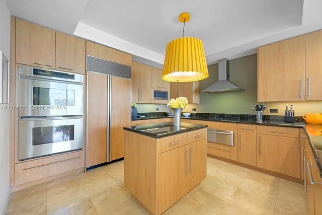 3201 NE 183 1104, Aventura, FL 33160