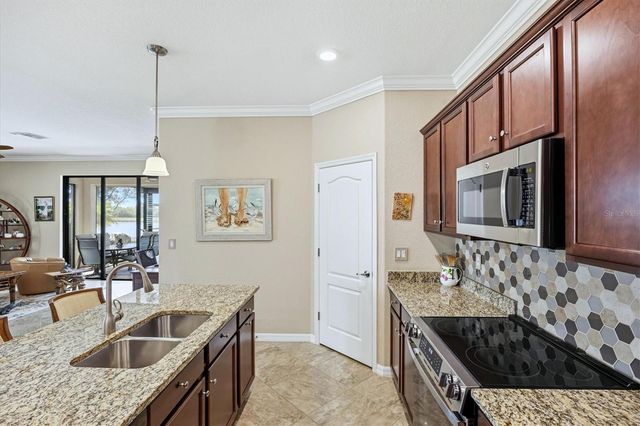 10443 MEDJOOL DRIVE, Venice, FL 34293