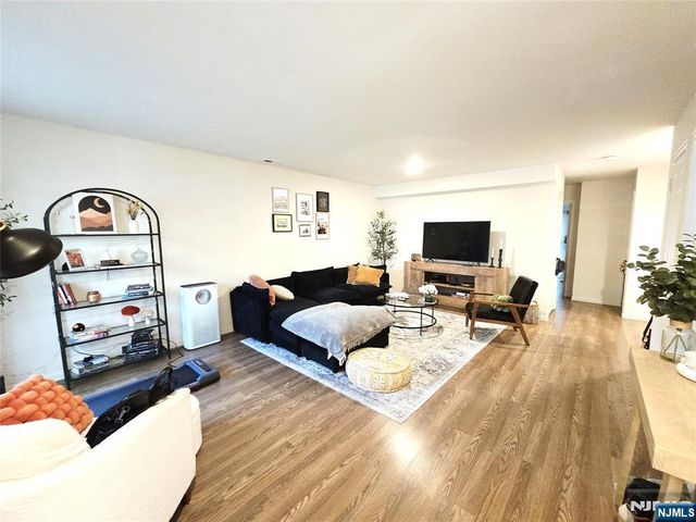 754 Charles Court 6109, Fort Lee, NJ 07024