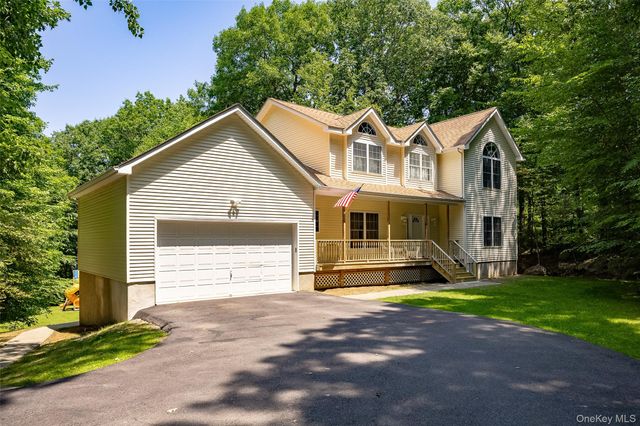 26 E Forest Trail, Holmes, NY 12531