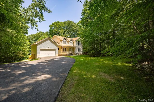 26 E Forest Trail, Holmes, NY 12531