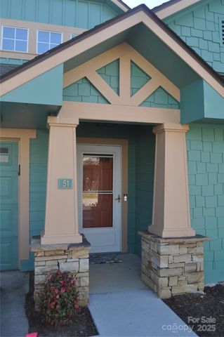 51 Barn Owl Way, Hendersonville, NC 28792