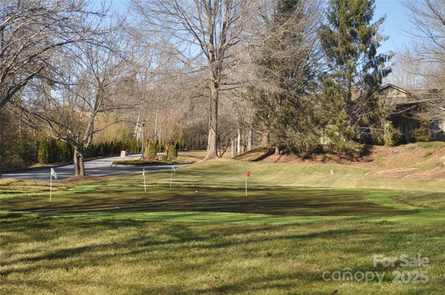 51 Barn Owl Way, Hendersonville, NC 28792