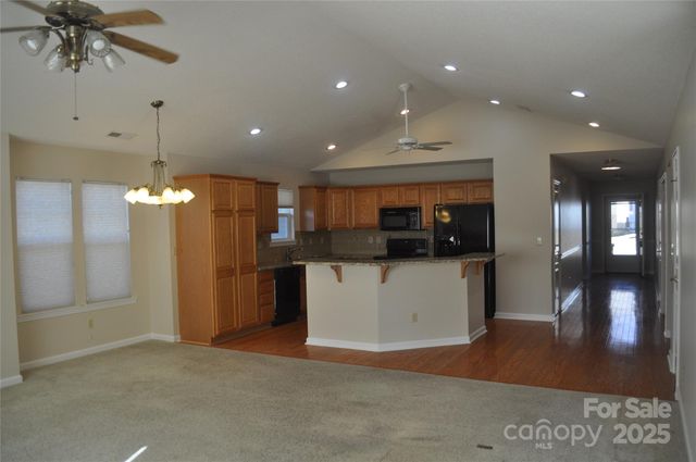 51 Barn Owl Way, Hendersonville, NC 28792