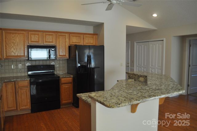 51 Barn Owl Way, Hendersonville, NC 28792