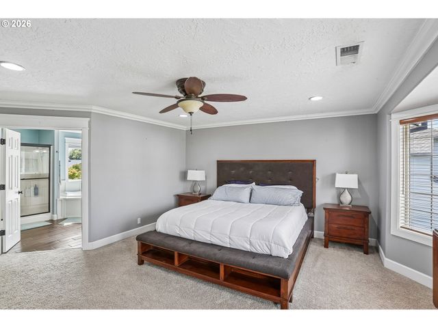 1076 Se 61ST Way, Hillsboro, OR 97123