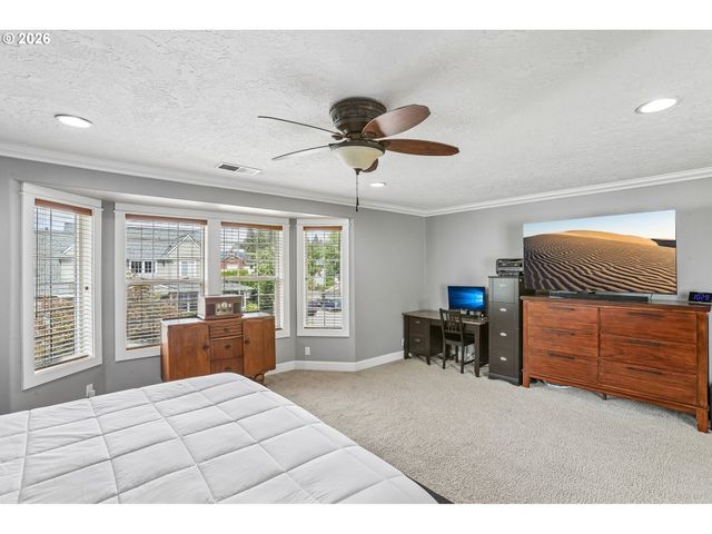 1076 Se 61ST Way, Hillsboro, OR 97123