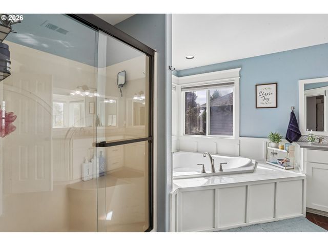 1076 Se 61ST Way, Hillsboro, OR 97123