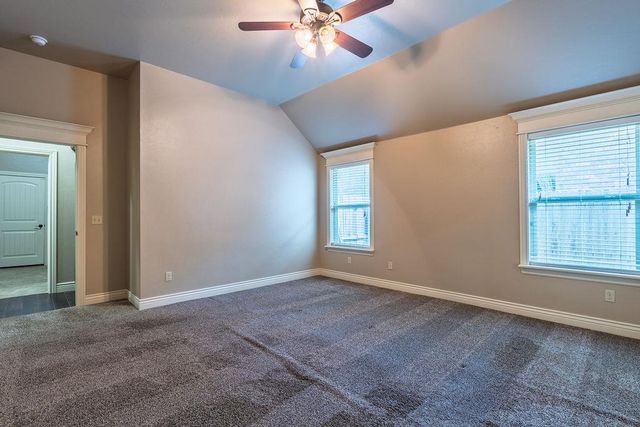 19033 Meadows Crossing Drive, Edmond, OK 73012