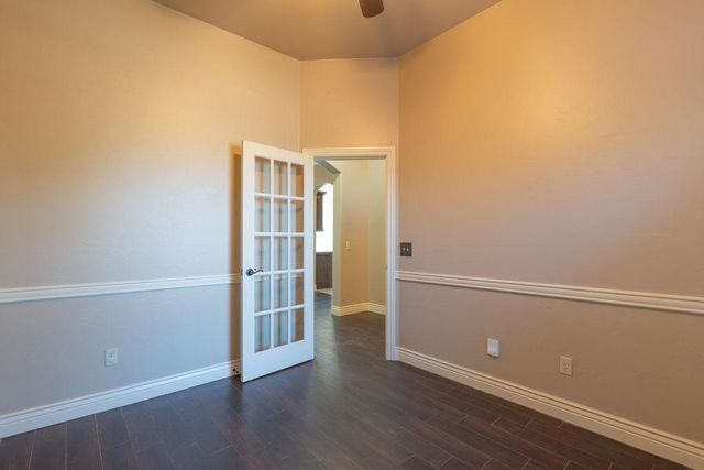 19033 Meadows Crossing Drive, Edmond, OK 73012