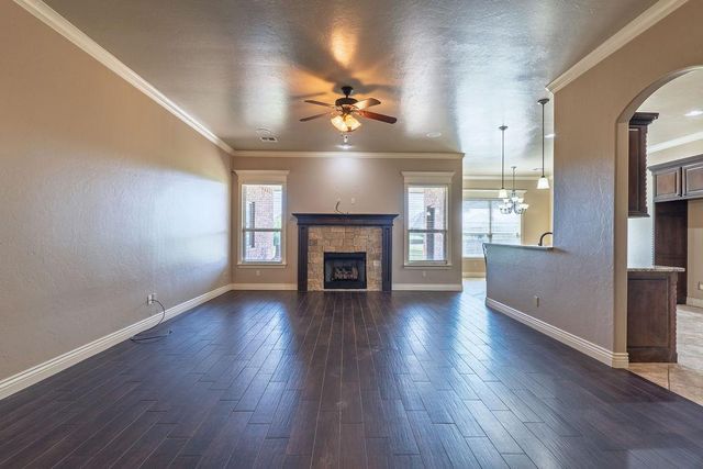 19033 Meadows Crossing Drive, Edmond, OK 73012