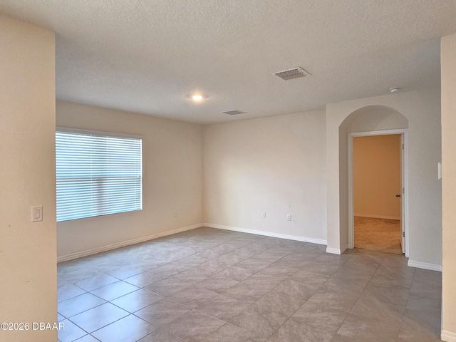 188 Birch Tree Place, Daytona Beach, FL 32117