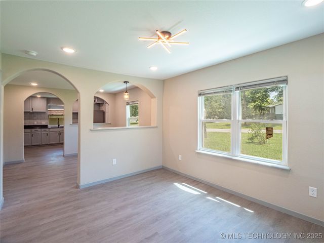 301 W Taylor Avenue, Mcalester, OK 74501
