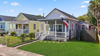 2912 Avenue N 1/2, Galveston, TX 77550