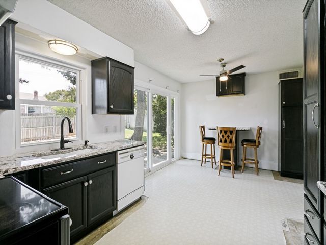 1706 Acorn Drive, Euless, TX 76039