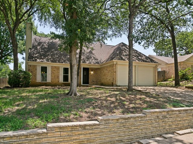 1706 Acorn Drive, Euless, TX 76039