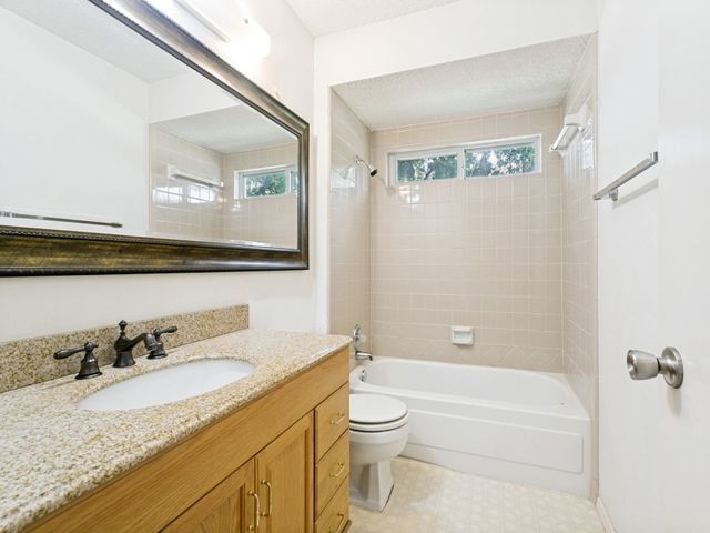 1706 Acorn Drive, Euless, TX 76039