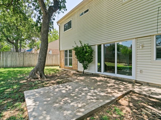 1706 Acorn Drive, Euless, TX 76039