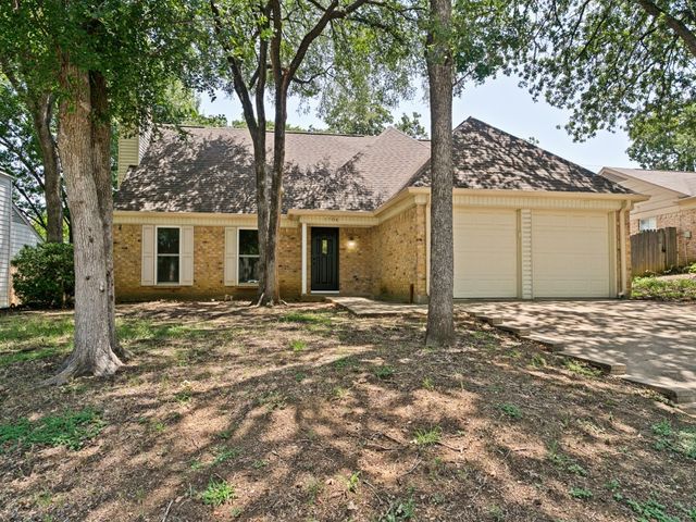 1706 Acorn Drive, Euless, TX 76039