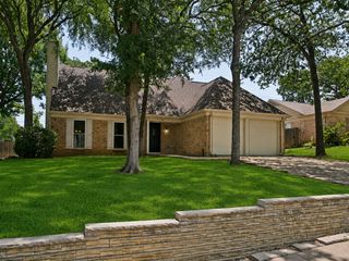 1706 Acorn Drive, Euless, TX 76039