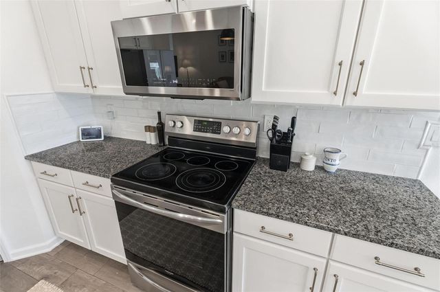 127 CREPE MYRTLE COURT, Palm Coast, FL 32164