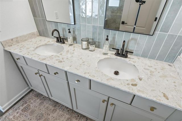 127 CREPE MYRTLE COURT, Palm Coast, FL 32164