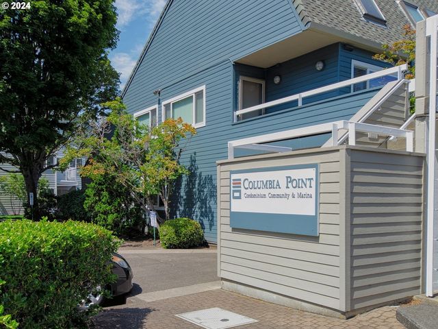 178 N HAYDEN BAY Dr, Portland, OR 97217