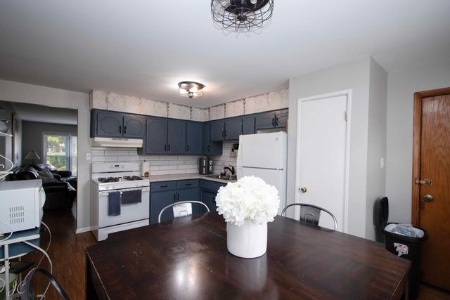 10803 S Pulaski Road 4, Chicago, IL 60655