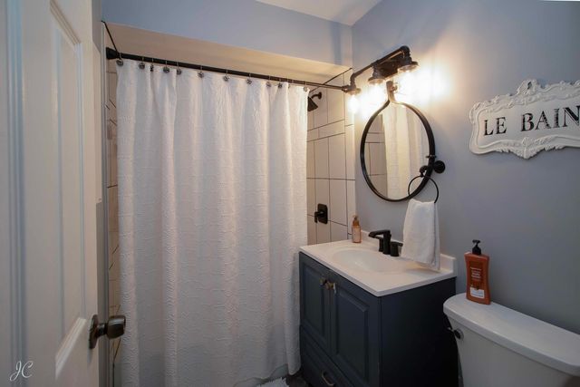 10803 S Pulaski Road 4, Chicago, IL 60655