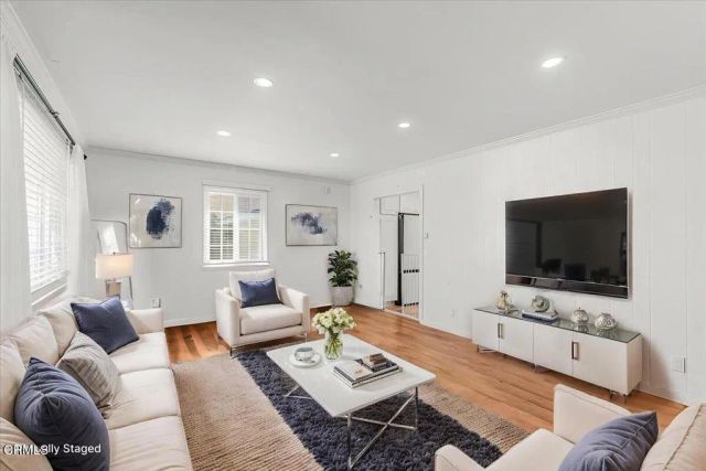 634 E Kamala Street, Oxnard, CA 93033