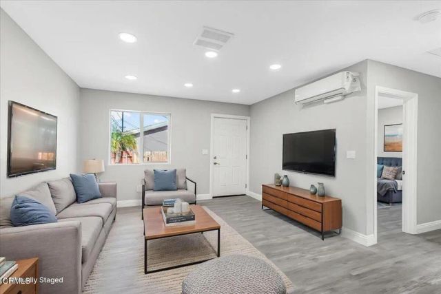 634 E Kamala Street, Oxnard, CA 93033