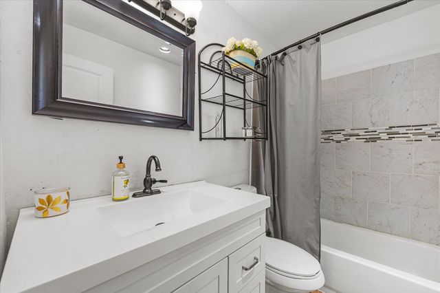 6408 Pine Street, Rowlett, TX 75089