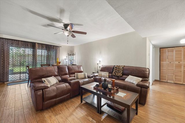 6408 Pine Street, Rowlett, TX 75089