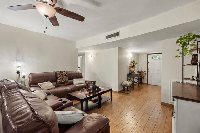 6408 Pine Street, Rowlett, TX 75089