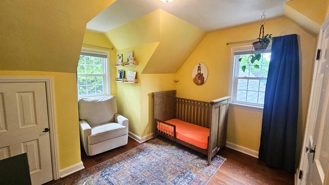 7008 N Rockledge AVENUE, Glendale, WI 53209