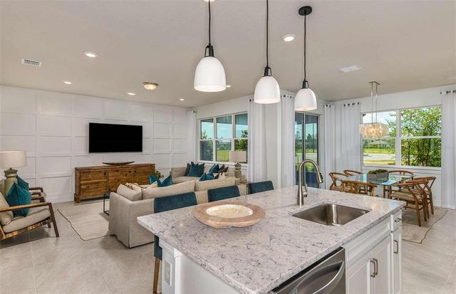 9736 REDWOOD HEIGHTS LOOP, Thonotosassa, FL 33592