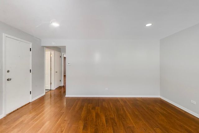 5822 W 79th Street, Burbank, IL 60459