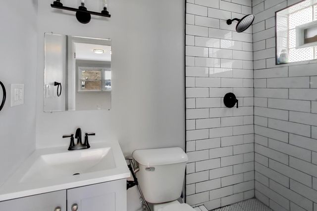 5822 W 79th Street, Burbank, IL 60459