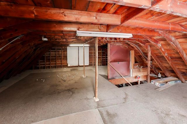 5822 W 79th Street, Burbank, IL 60459