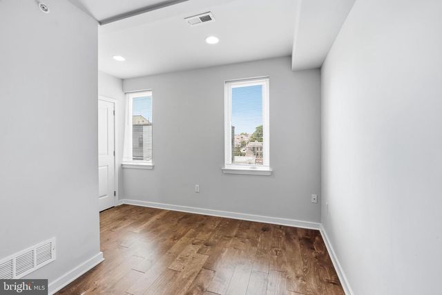 444 KINGSLEY ST, Philadelphia, PA 19128