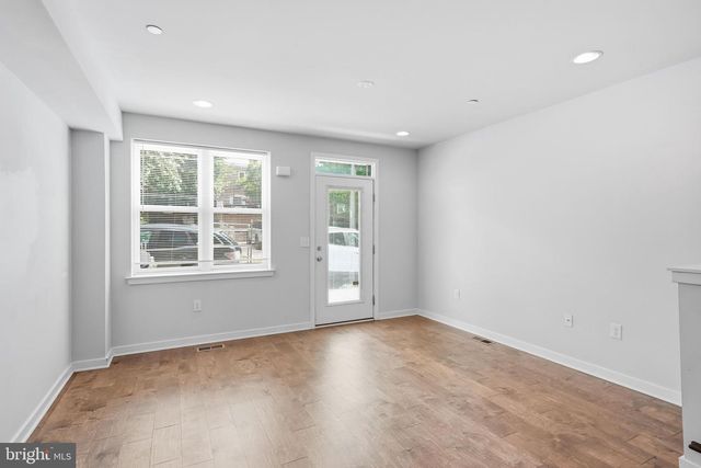 444 KINGSLEY ST, Philadelphia, PA 19128