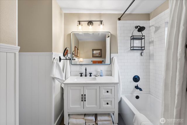 20106 8th Avenue NW, Shoreline, WA 98177