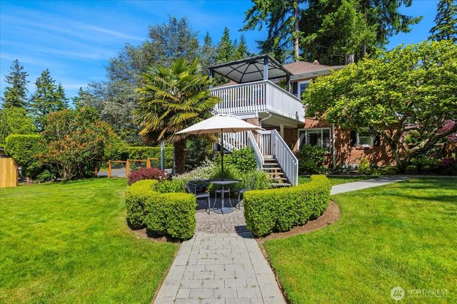 20106 8th Avenue NW, Shoreline, WA 98177