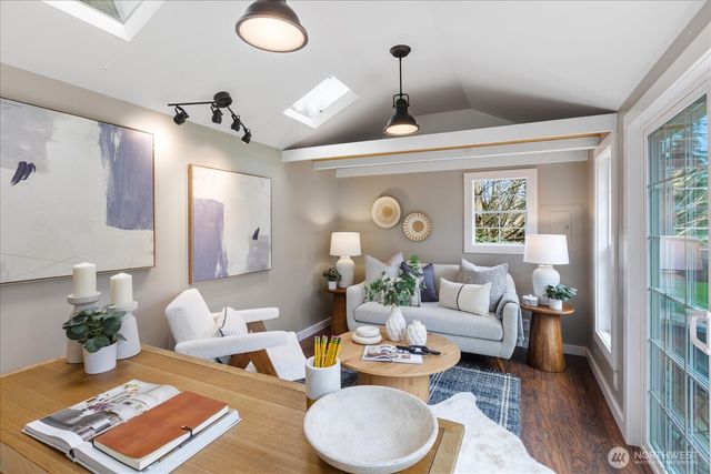 20106 8th Avenue NW, Shoreline, WA 98177