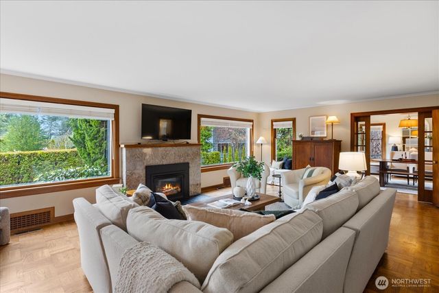 20106 8th Avenue NW, Shoreline, WA 98177