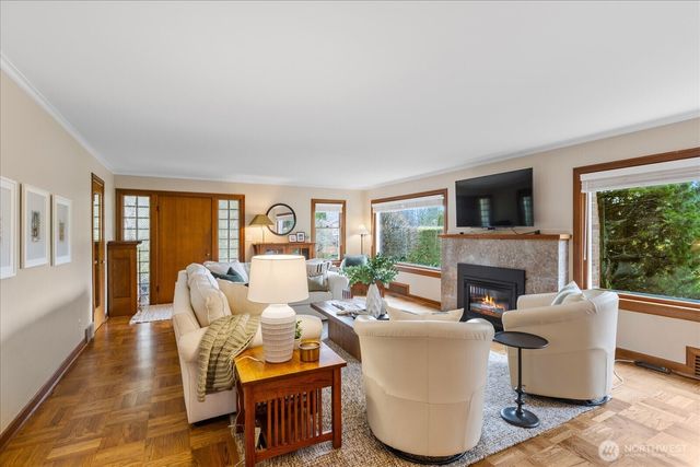 20106 8th Avenue NW, Shoreline, WA 98177