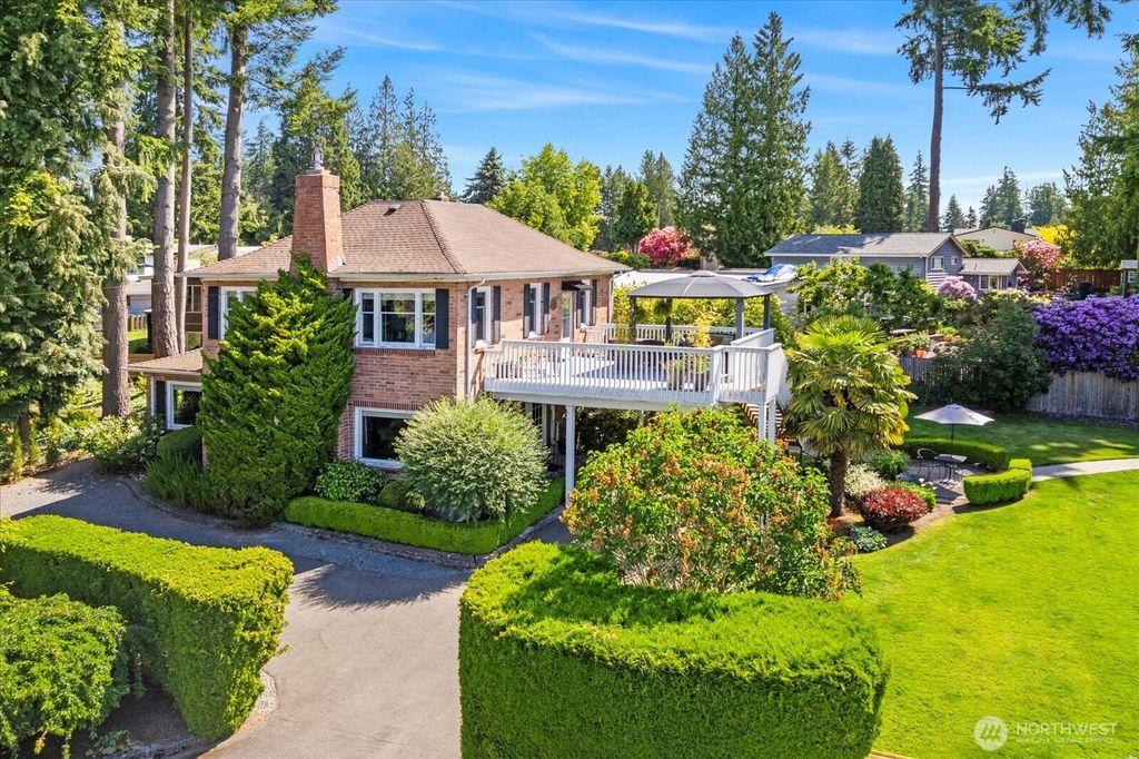 20106 8th Avenue NW, Shoreline, WA 98177