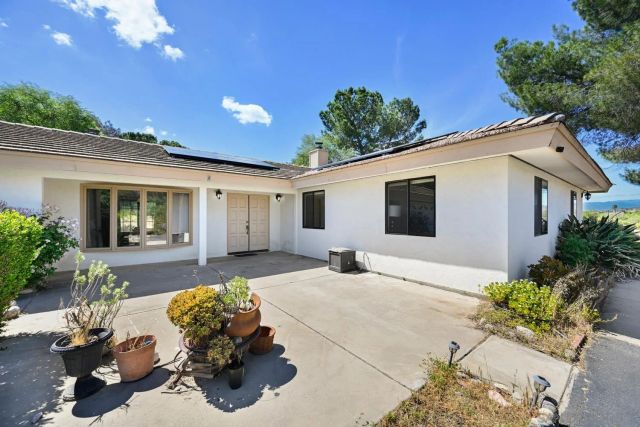267 Via Taquita, Ramona, CA 92065